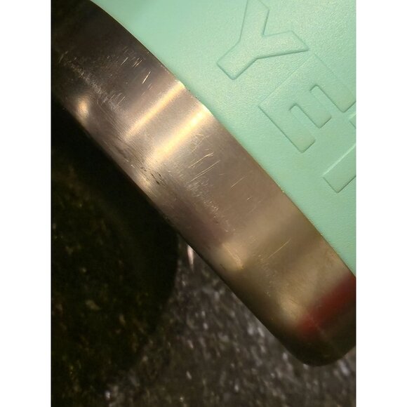 Yeti Engraved Tiffany Blue Stainless Tumbler Snowflake Design 10Oz Seafoam - Picture 8 of 11